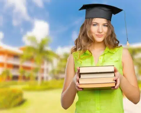 Top University Scholarships That You Should Apply In 2025!